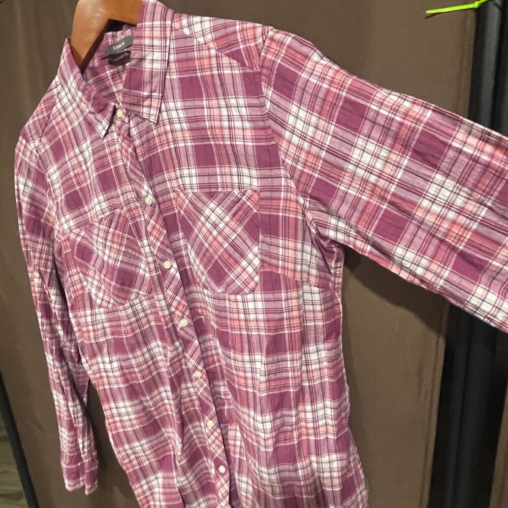 Women's Medium Eddie Bauer Classic Fit Berry Plaid Lightweight Shirt w/Pockets - Picture 6 of 16